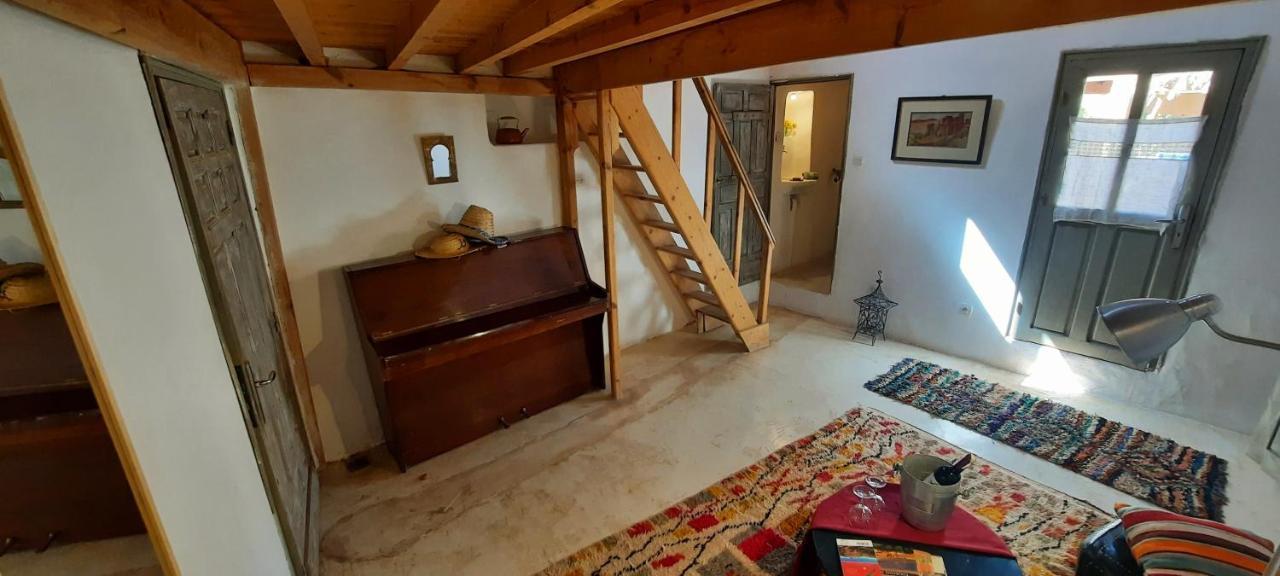 Irocha Casa de hóspedes 3*